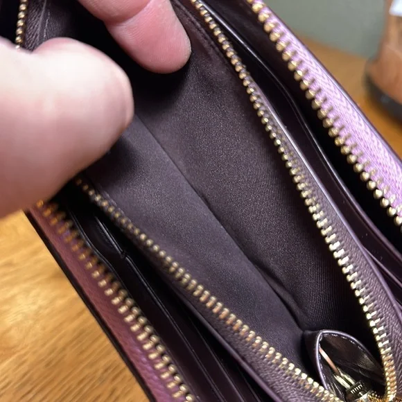 *HTF COLOR* COACH Accordion Zip Wallet With Wristlet Strap - Picture 12 of 16